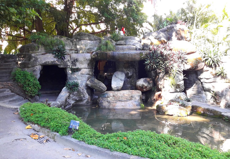 jardim-palacio-do-catete-gruta