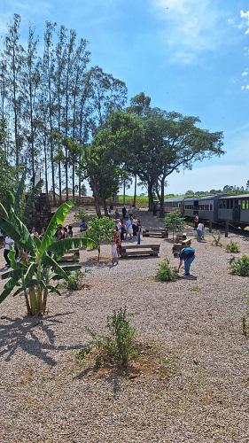 parada trem itu salto